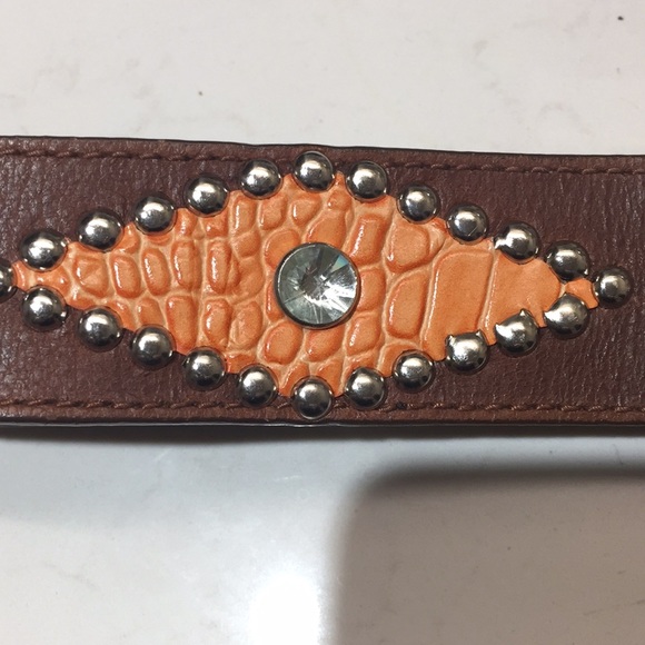 Heavy embossed  All Leather Belt - Picture 5 of 7